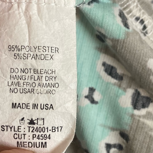 Sew in Love ladies short sleeve vneck turquoise grey tan cream white medium top - Picture 3 of 6